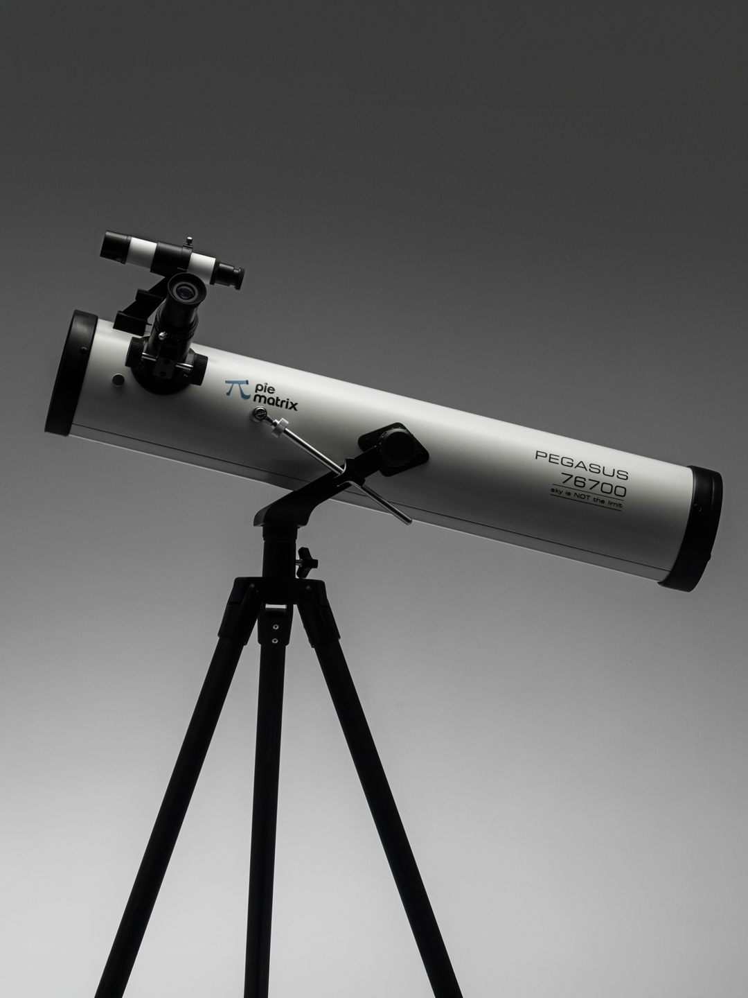 Pegasus 76700 Reflector Telescope