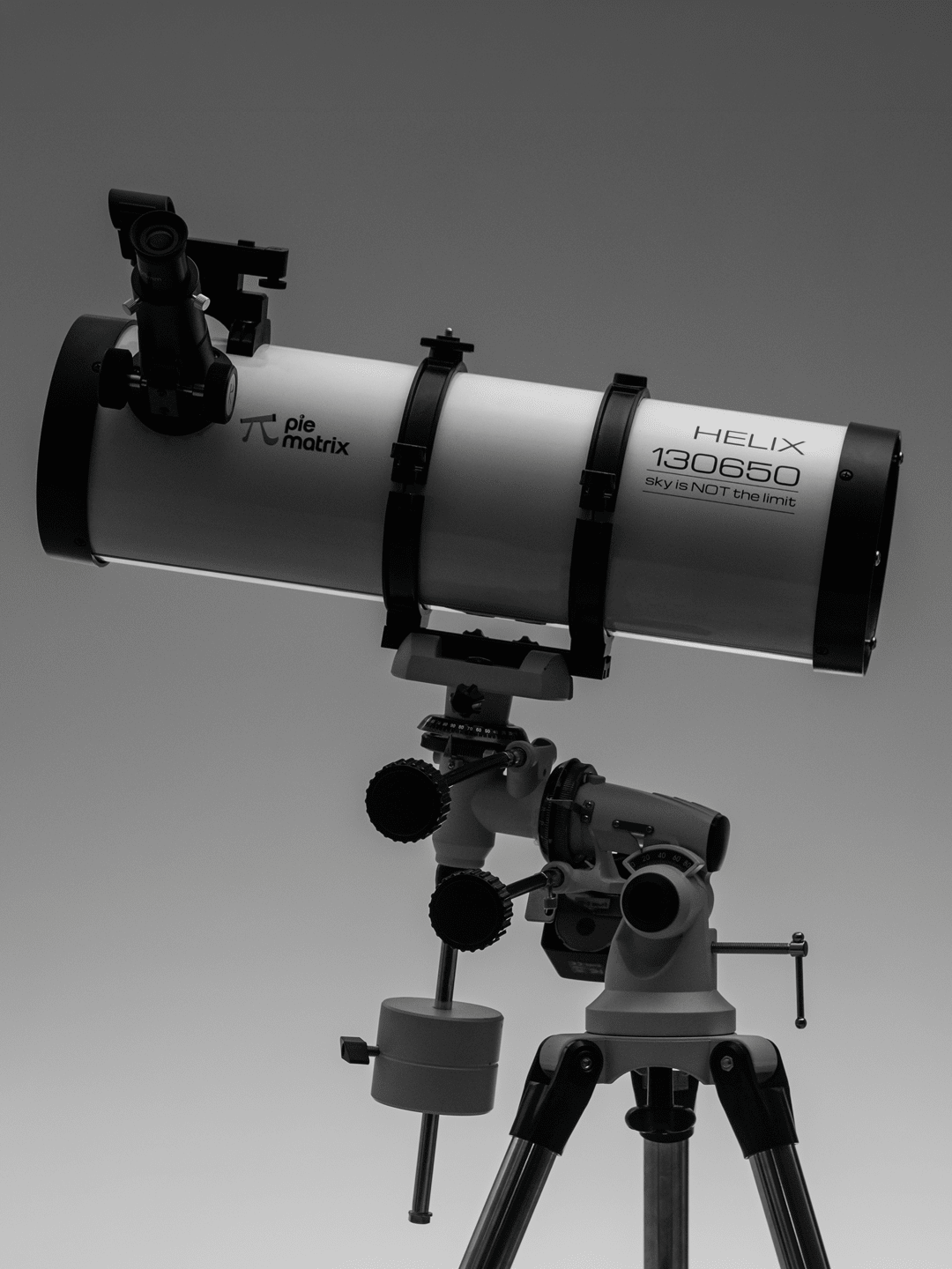 Helix Reflector Telescope with Motor Drive - Telescopes - Pie Matrix